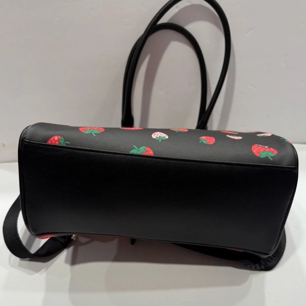 Juicy Couture Sweet N Juicy FR Tote‎ Strawberry Liquori NWT